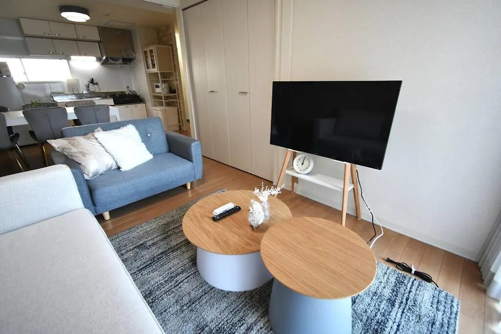 Apartment ゆったり1Ldkで最大8人まで宿泊可能！博多駅・キャナルも徒歩圏内！コンビニ・スーパー徒歩１分！ Sumiyoshi
